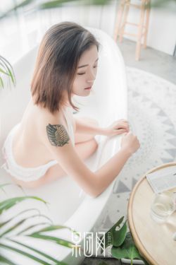 变成黑皮辣妹后跟朋友做了无增删星辰